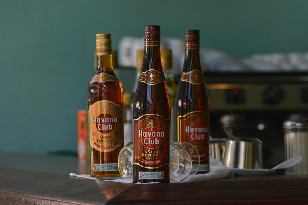 Photo traditional medicinal liqueurs